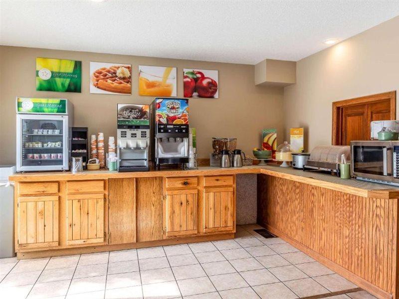 Quality Inn Lakefront Saint Ignace Exterior foto