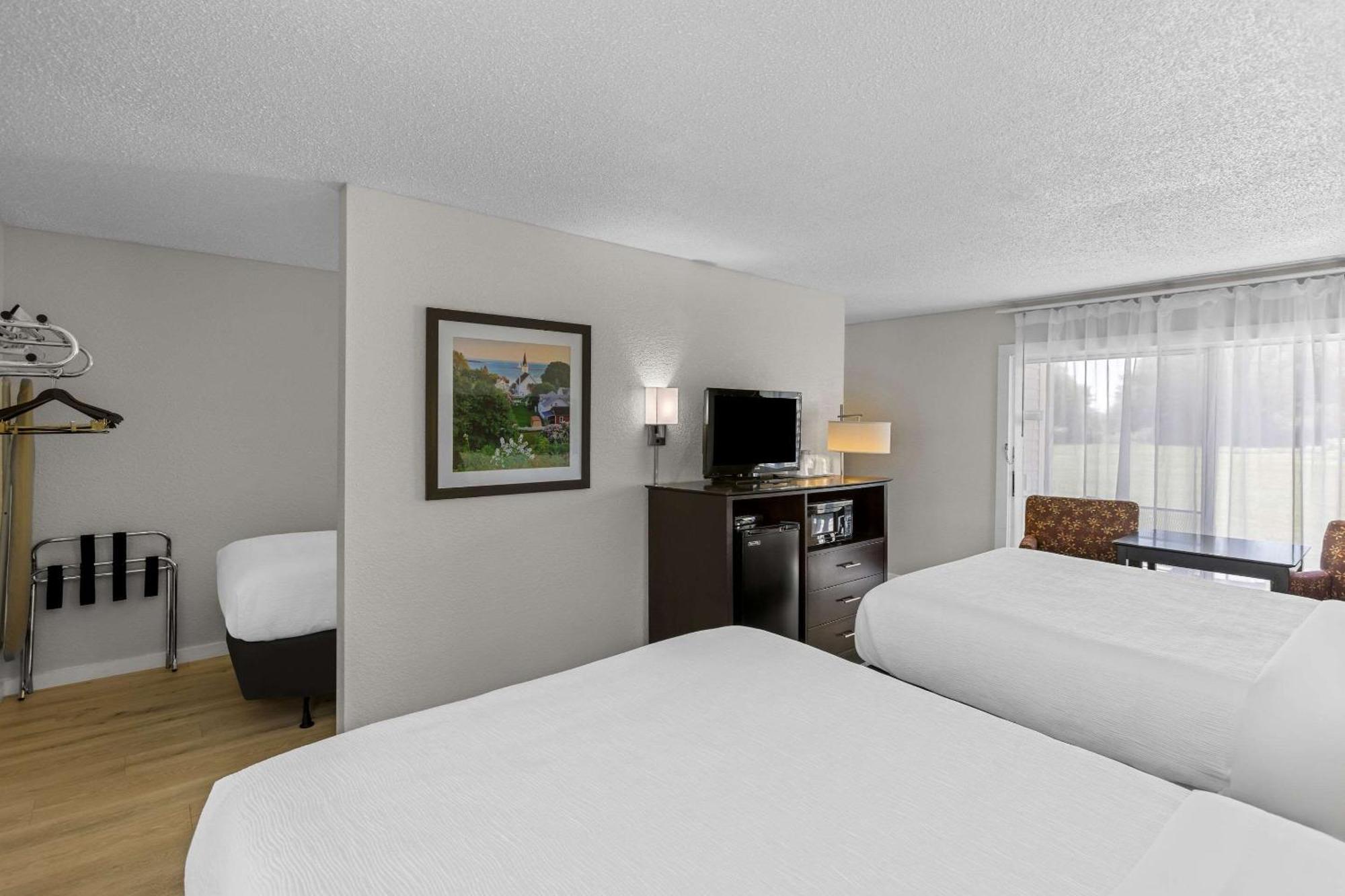 Quality Inn Lakefront Saint Ignace Exterior foto