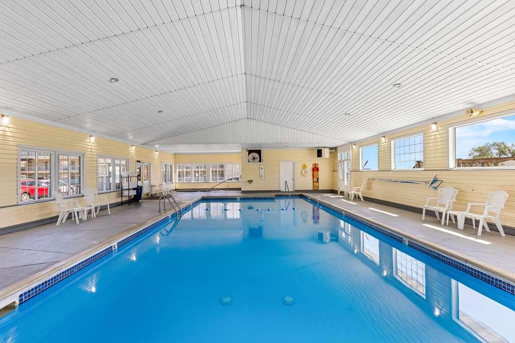 Quality Inn Lakefront Saint Ignace Instalações foto