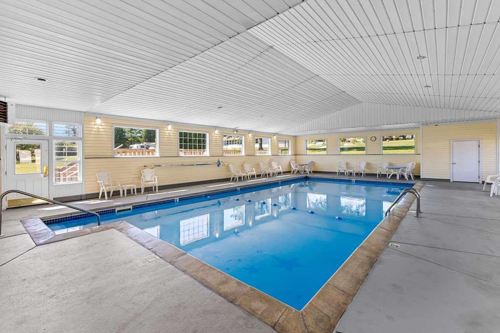 Quality Inn Lakefront Saint Ignace Instalações foto