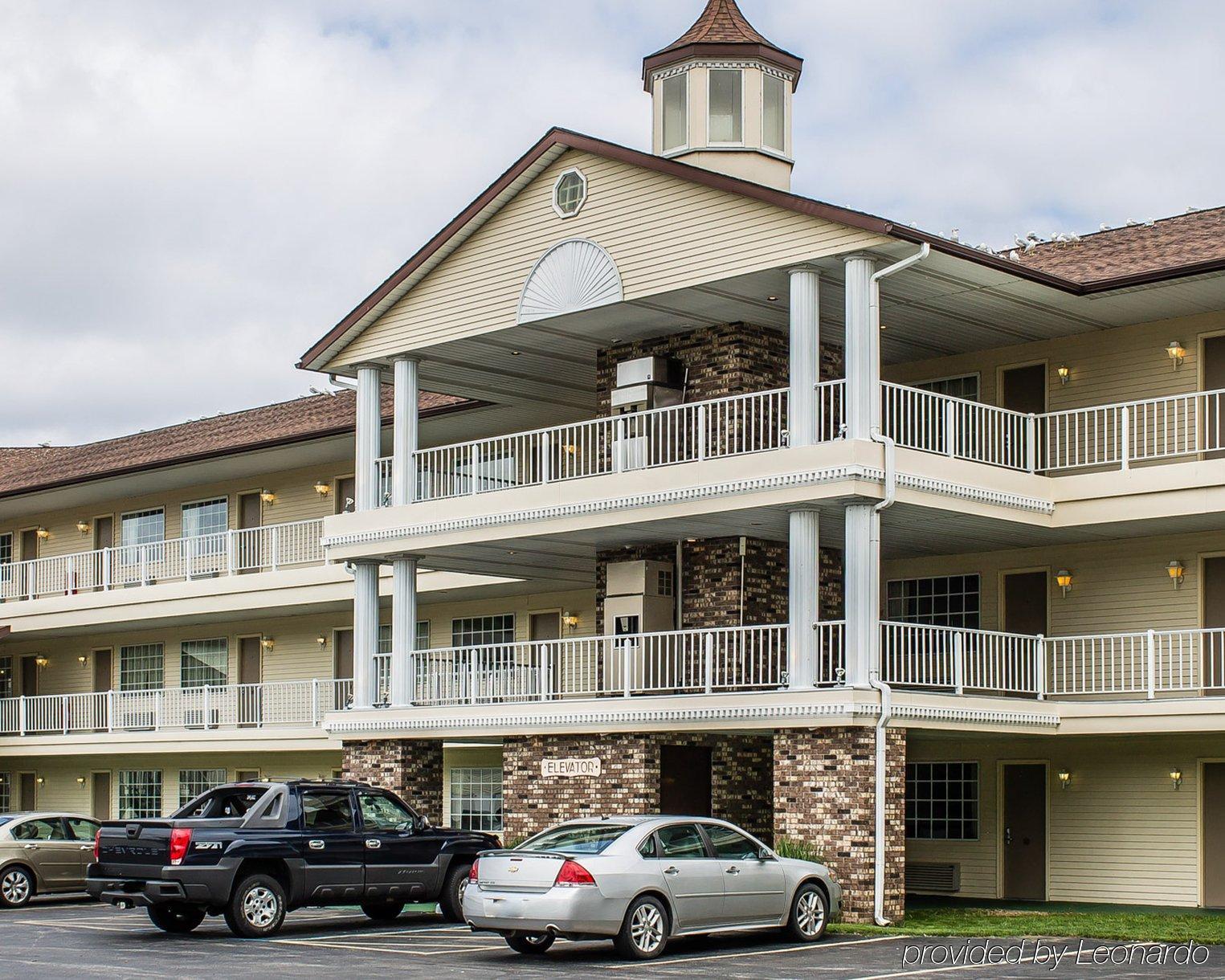 Quality Inn Lakefront Saint Ignace Exterior foto